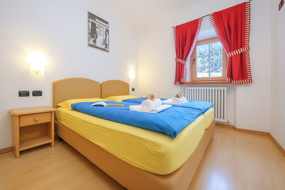 Family Apartment, Multiple Bedrooms (Sassella)