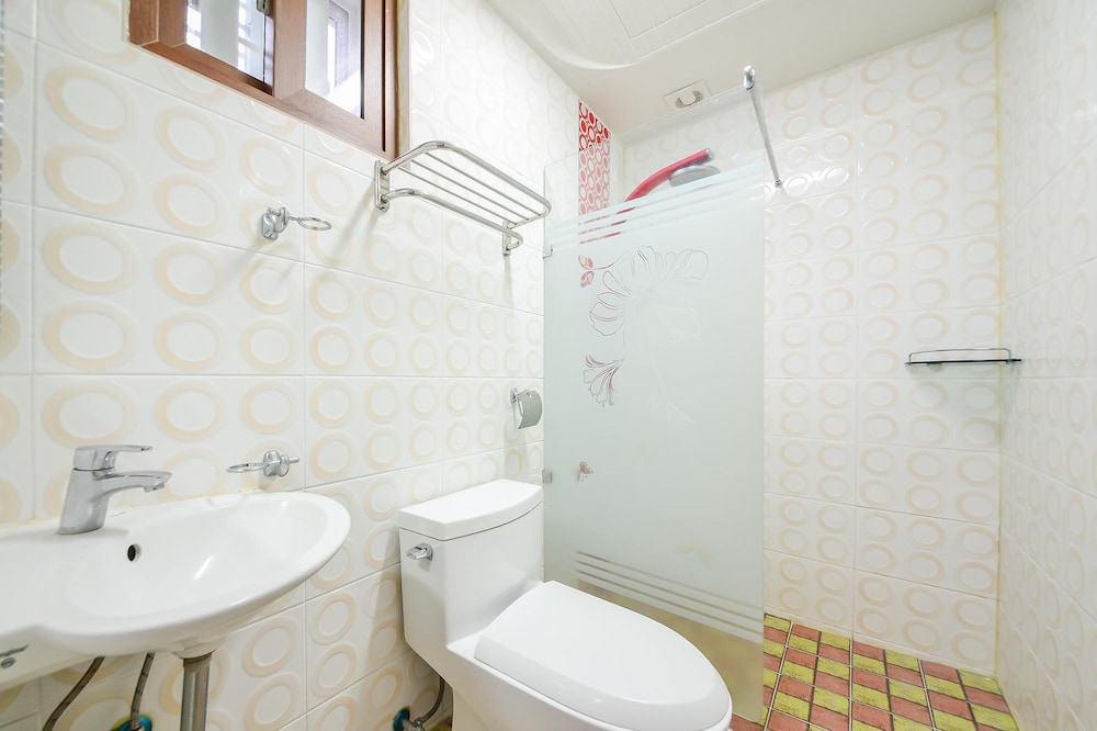 Basic Room, 1 Bedroom (Phuket) - Photo 2