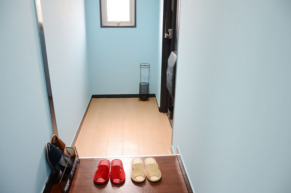 402 - Photo 2