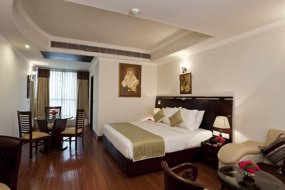Club Room - Photo 9