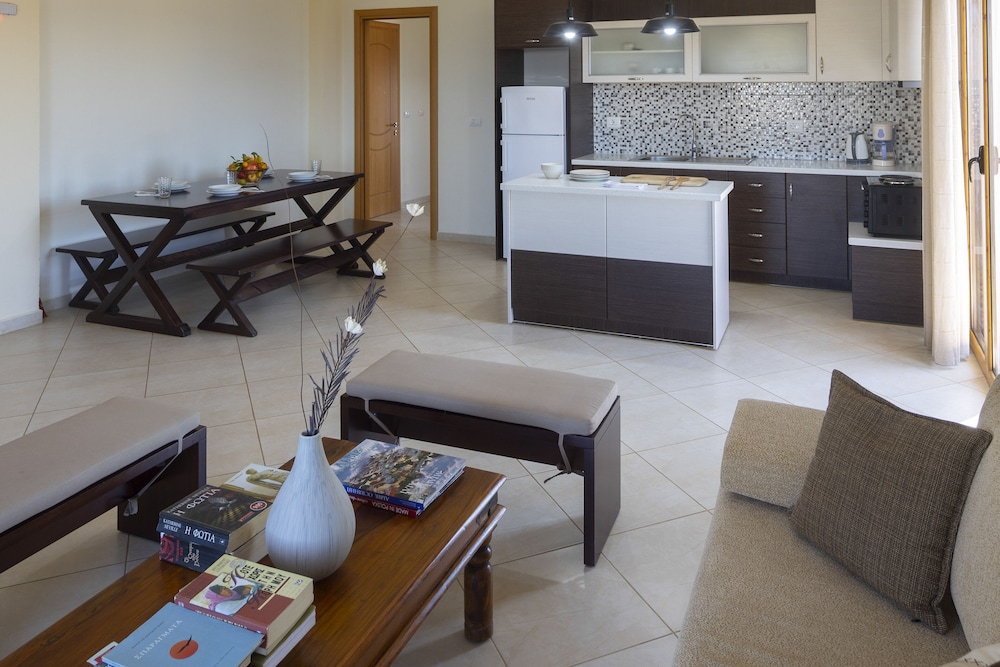 Apartment, 2 Bedrooms, Balcony, Sea View