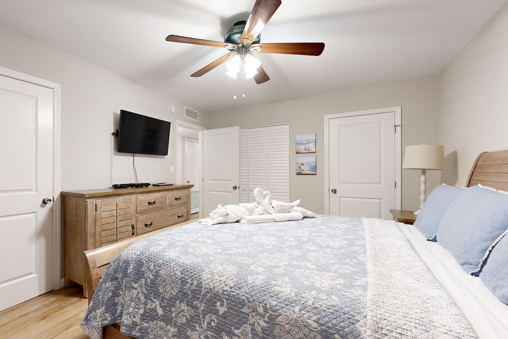 Condo, 1 Bedroom photo 3