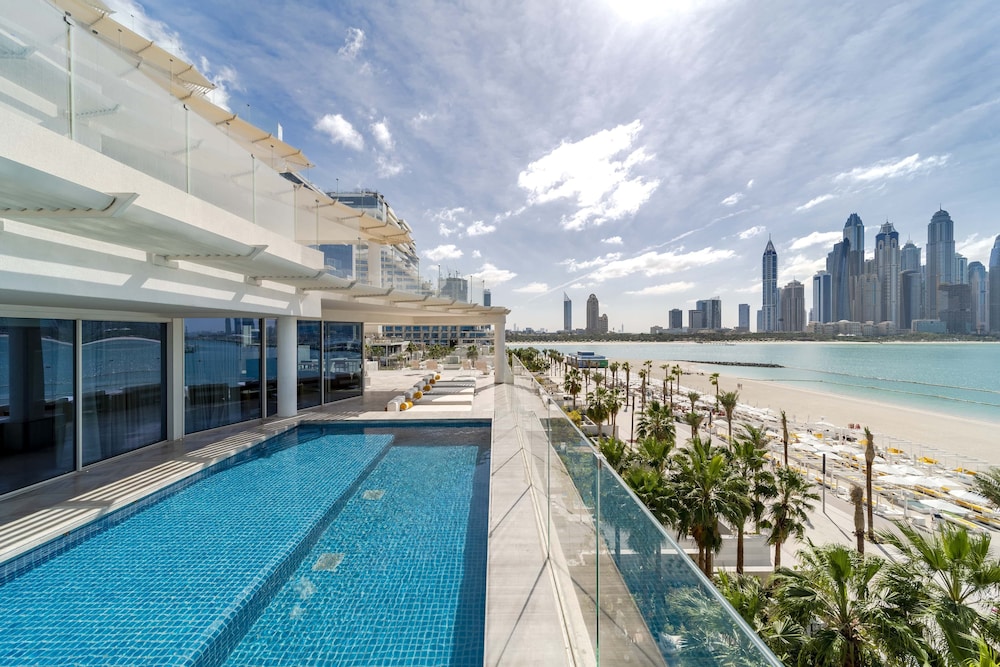 4 BED | XL Terrace Pool Suite