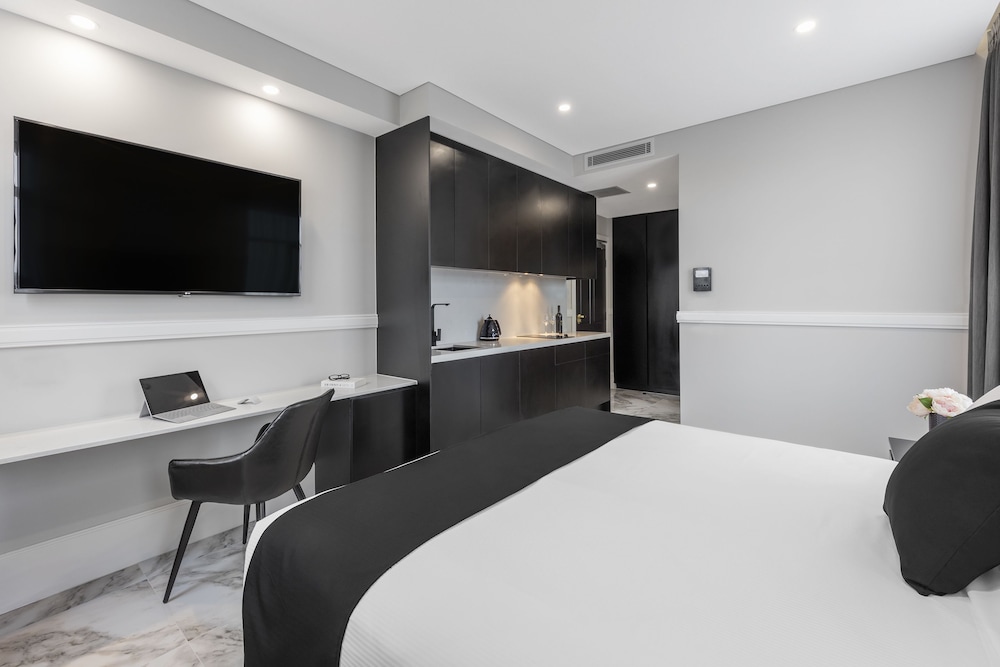 Standard Room, 1 King Bed