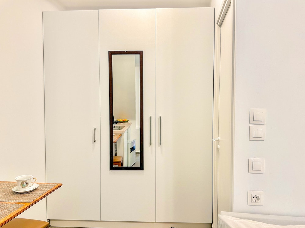 Apartment photo 2