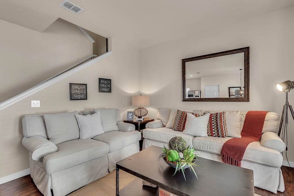 Condo, 4 Bedrooms