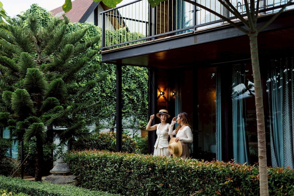 Family Villa, Balcony, Garden View