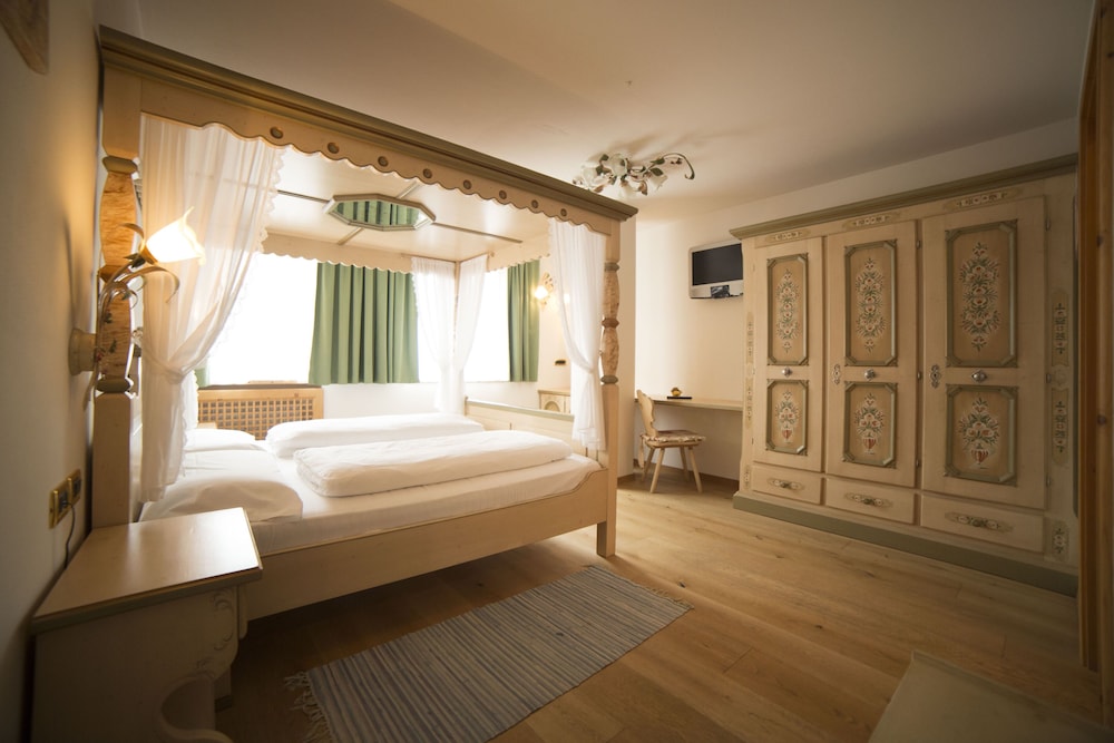 Double Room (Table) photo 1