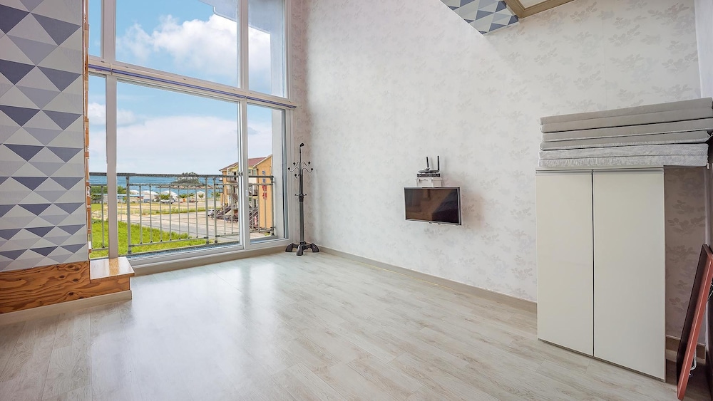 Basic Room, 1 Bedroom (301)