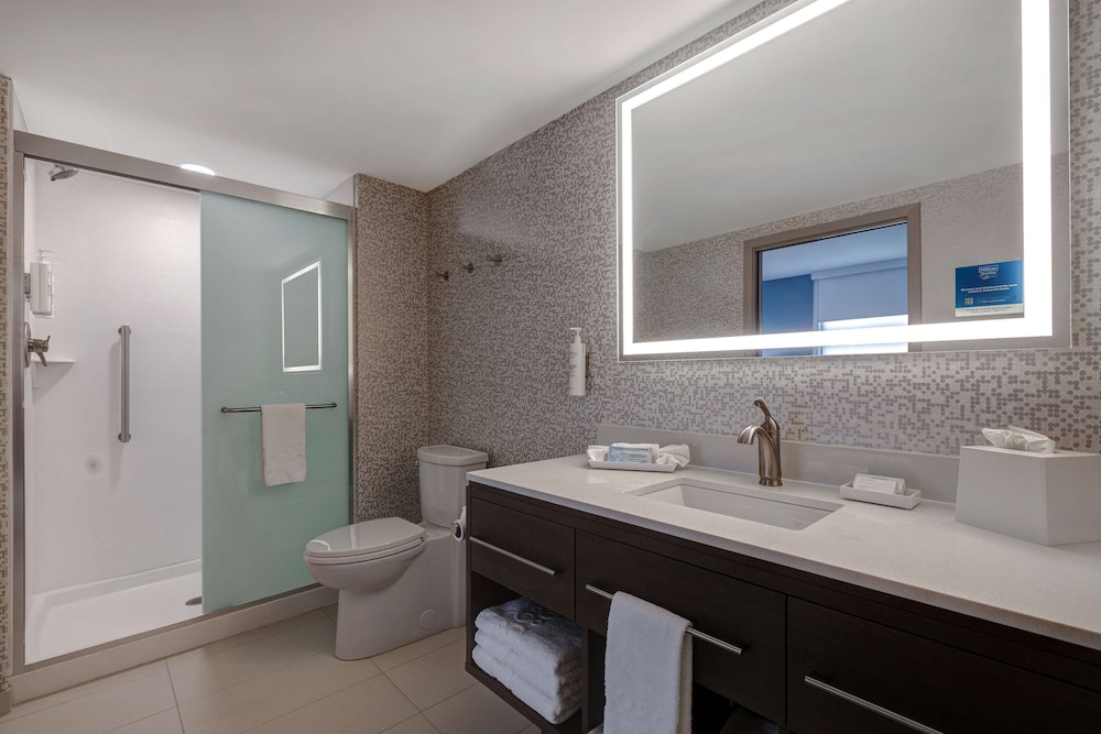 Basic Suite, 1 Bedroom, Non Smoking - Photo 2