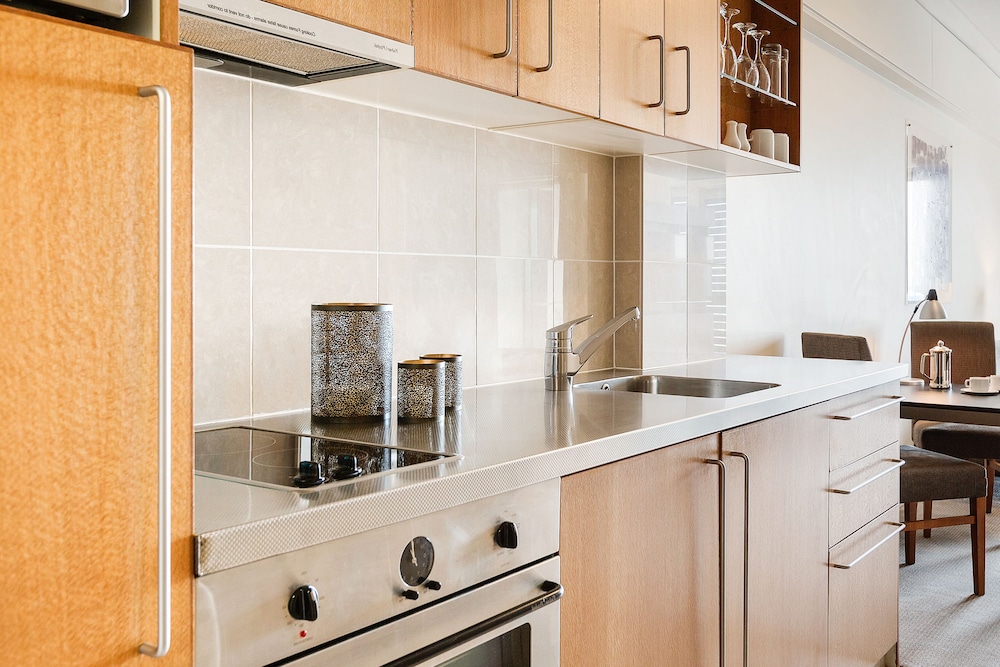 Suite, 1 Bedroom, City View - Photo 3