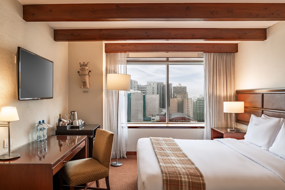 Traditional Room, 1 Queen Bed - Photo 6