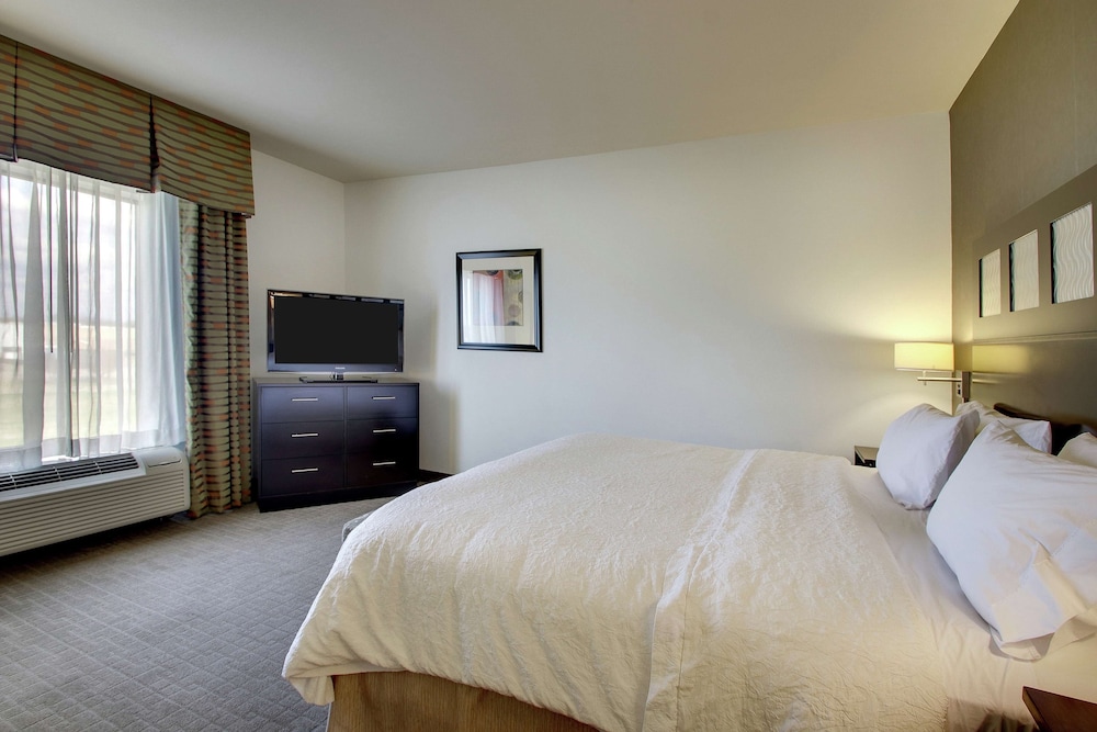 Room, 1 King Bed - Photo 3