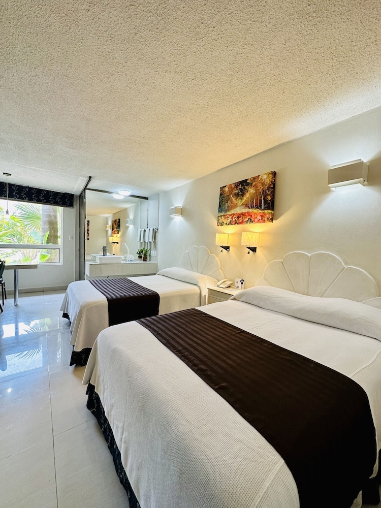 Superior Room, 2 Double Beds, Non Smoking photo 1