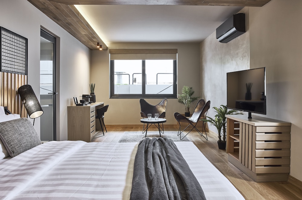 Economy Double Room photo 2