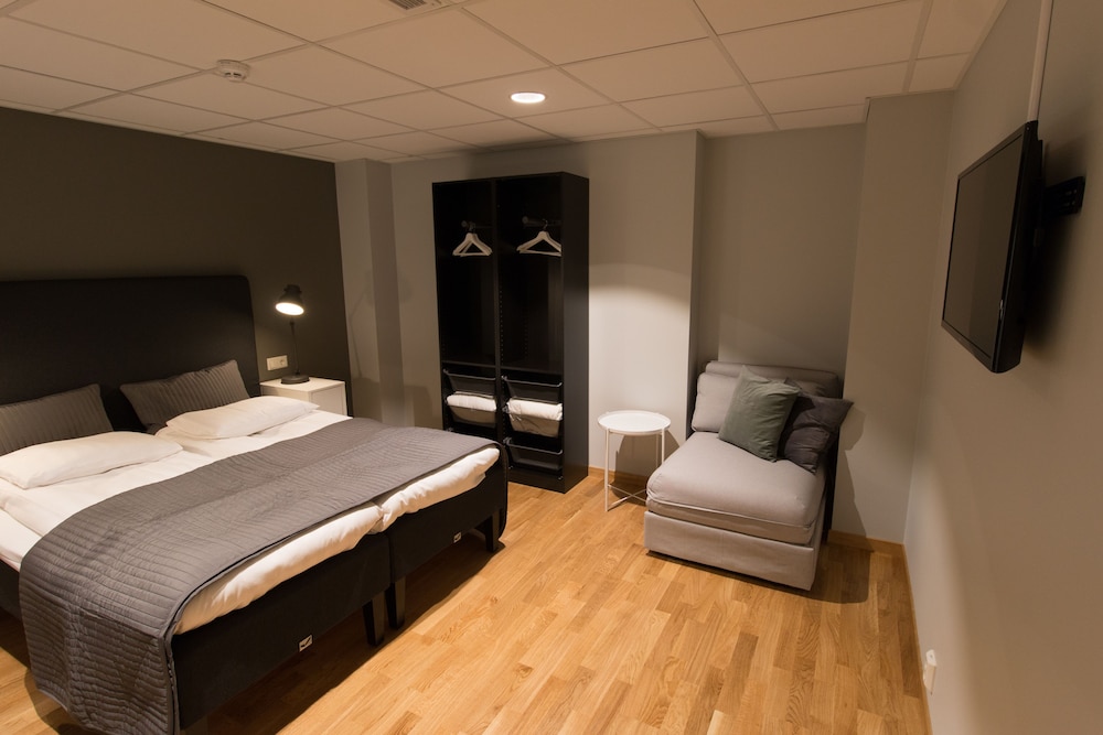 Standard Double Room, No Windows