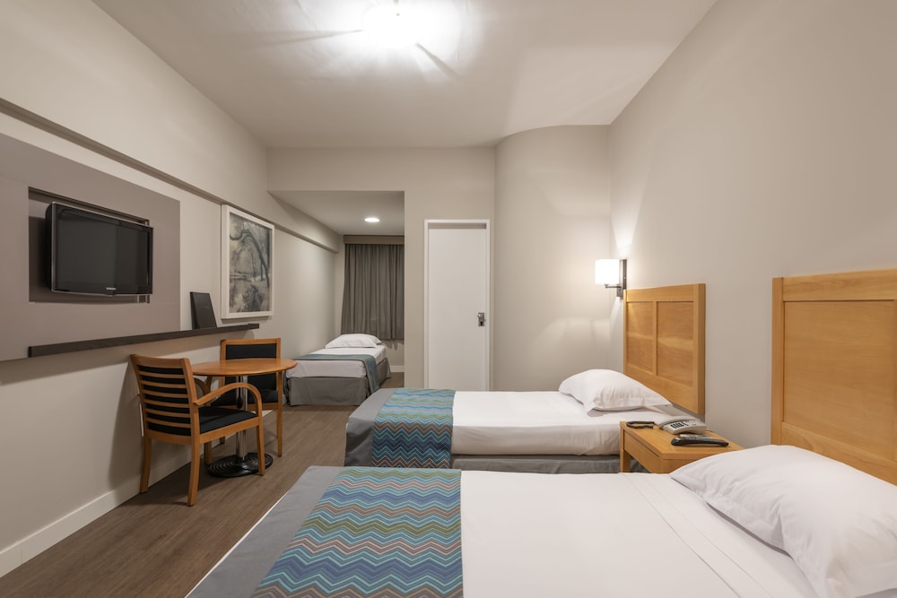 Standard Triple Room, 3 Twin Beds photo 1