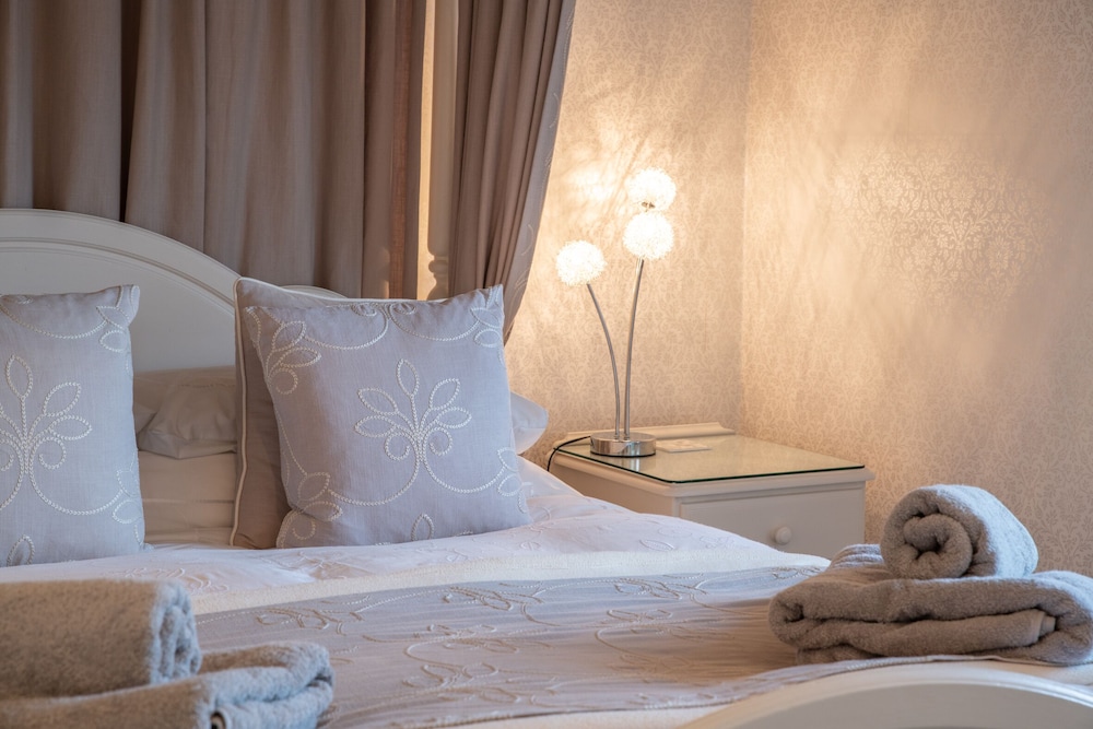 Double Room, Ensuite (Kynance) photo 3