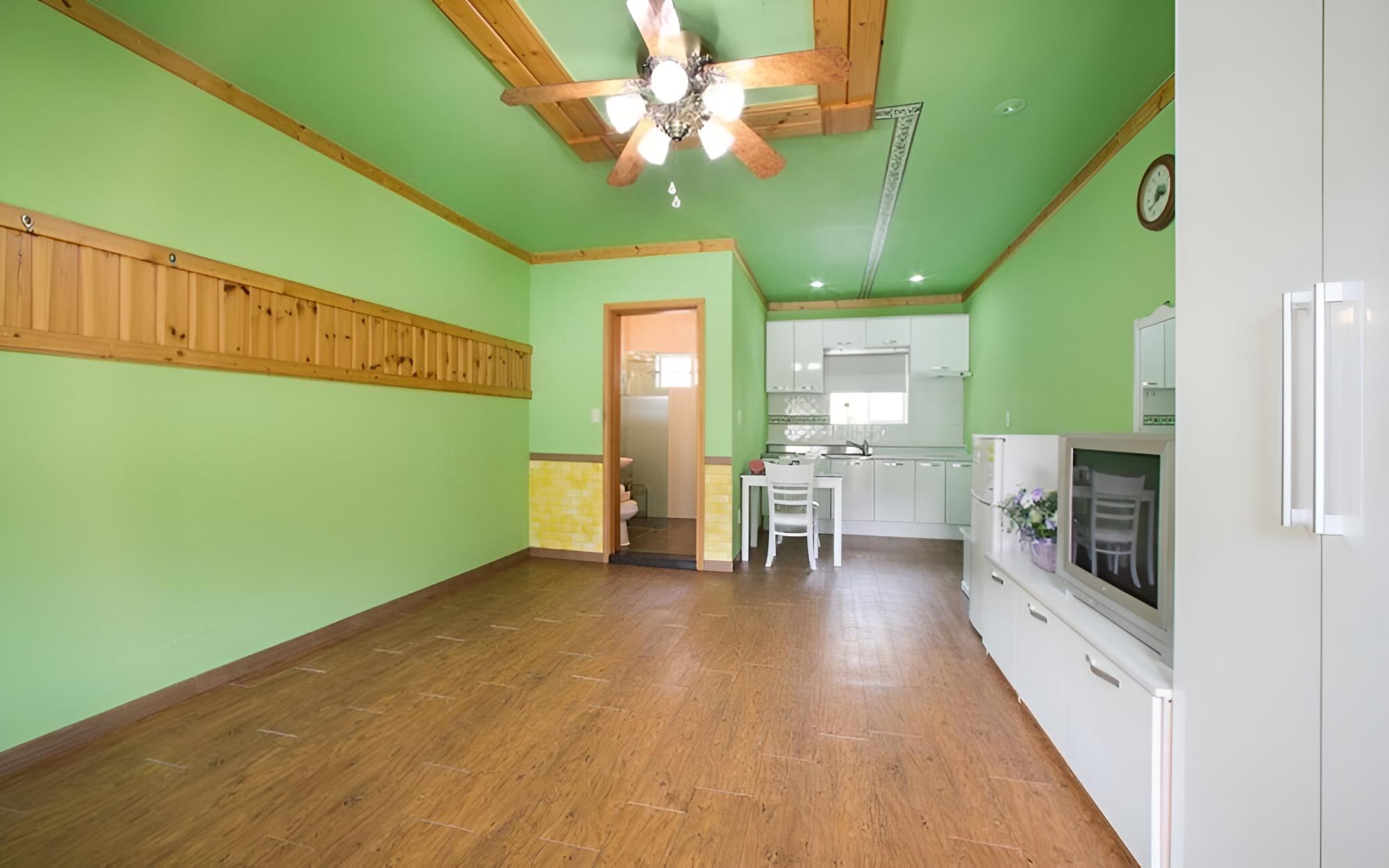 Room (Complex A No 102) photo 1
