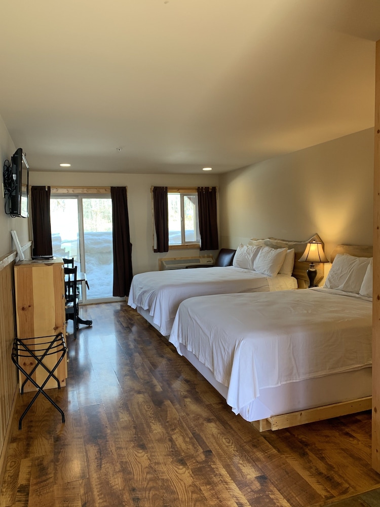 Suite, 2 Queen Beds, River View photo 1