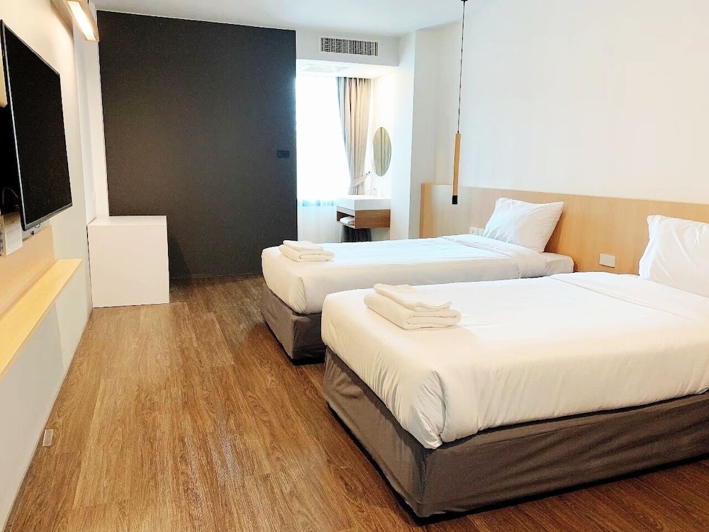 Superior Twin Room - Photo 4