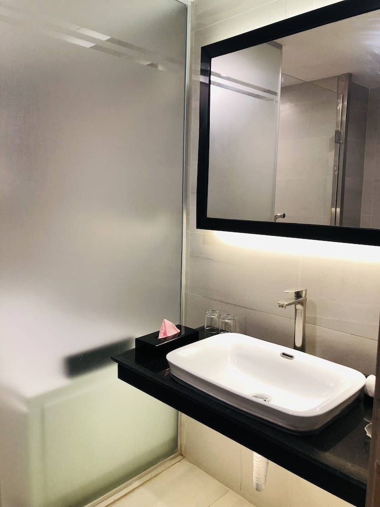 Deluxe Twin Room, Lake View photo 2