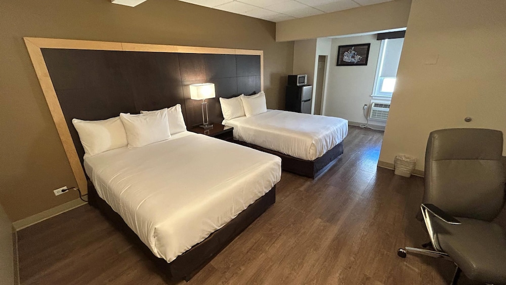Room, 2 Double Beds, Non Smoking (Upgrade) photo 1