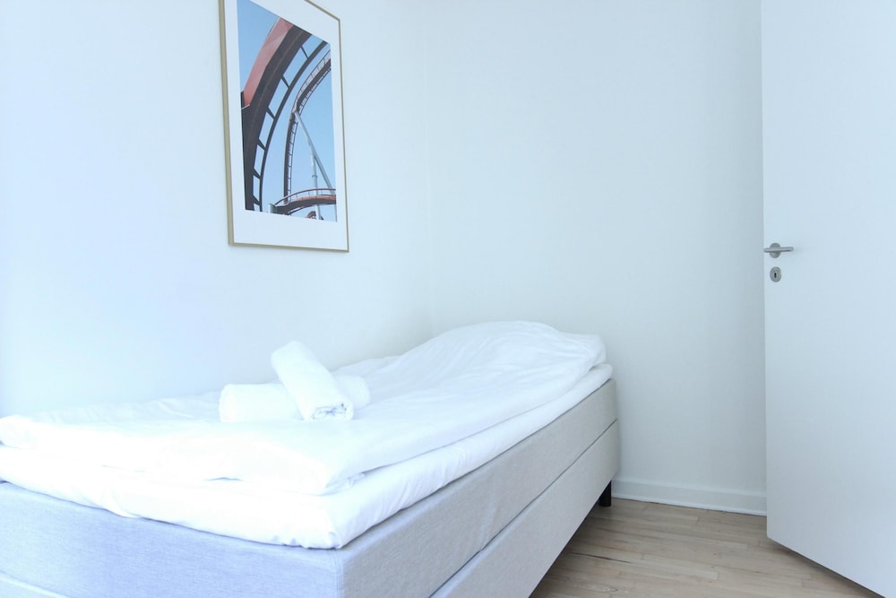 Apartment photo 2