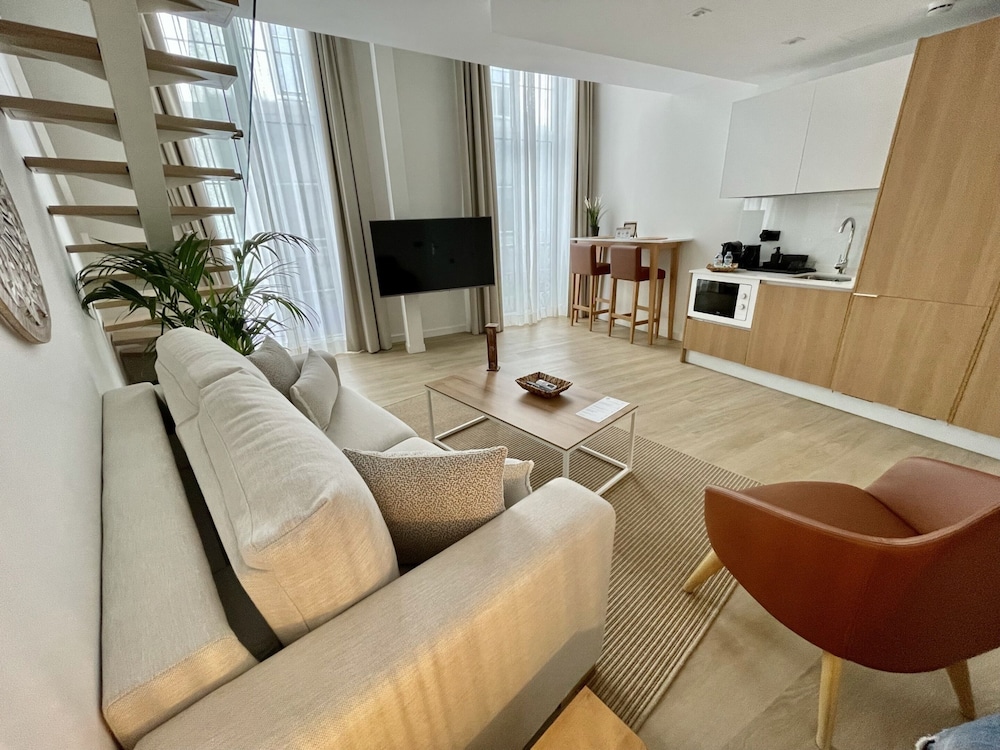 Superior Loft - Photo 7