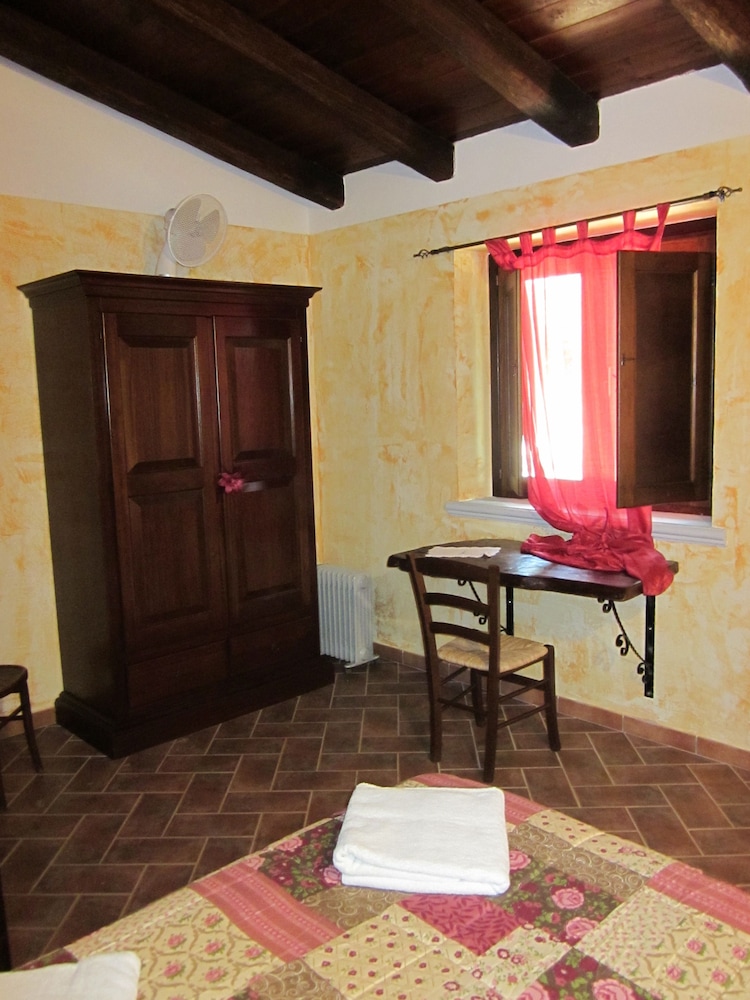 Quadruple Room photo 2