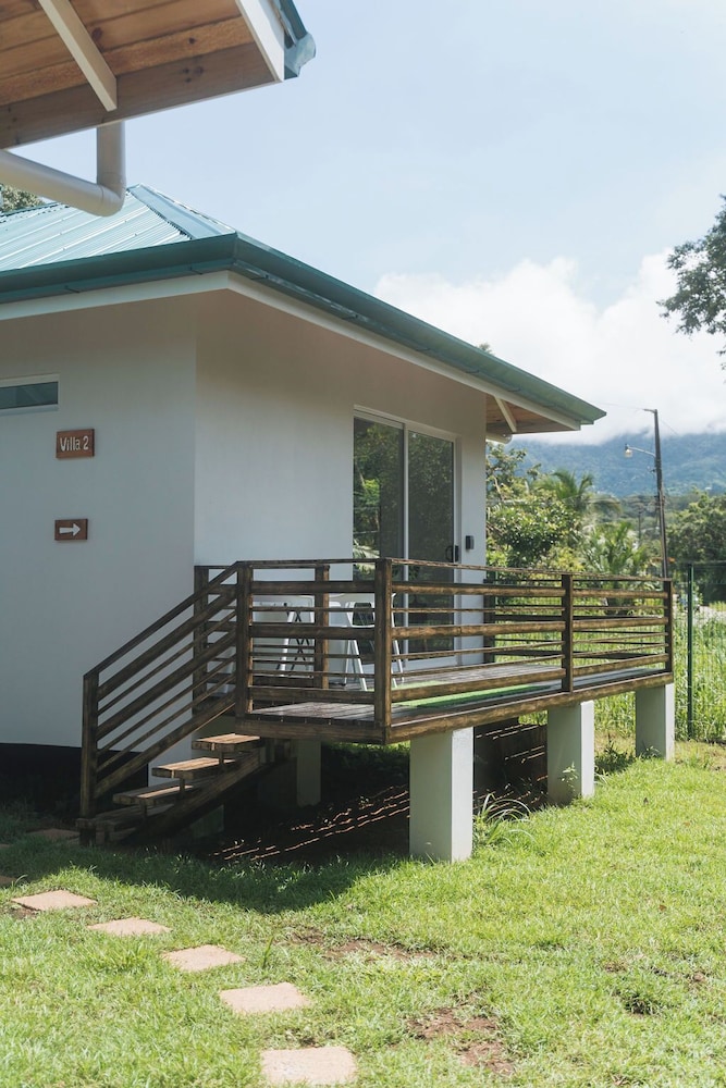Villa photo 2