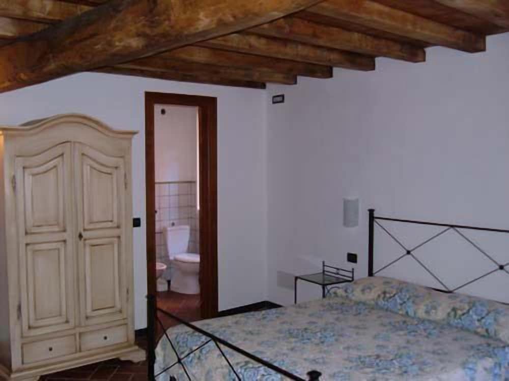 Family Quadruple Room - Photo 22