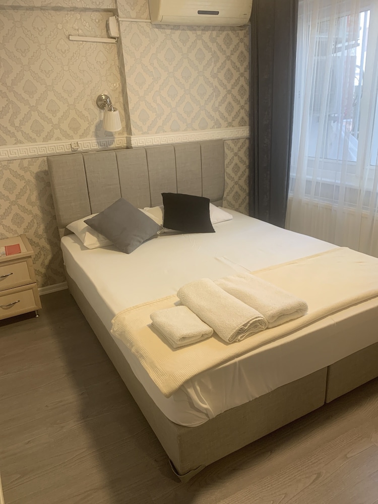 Economy Room photo 3