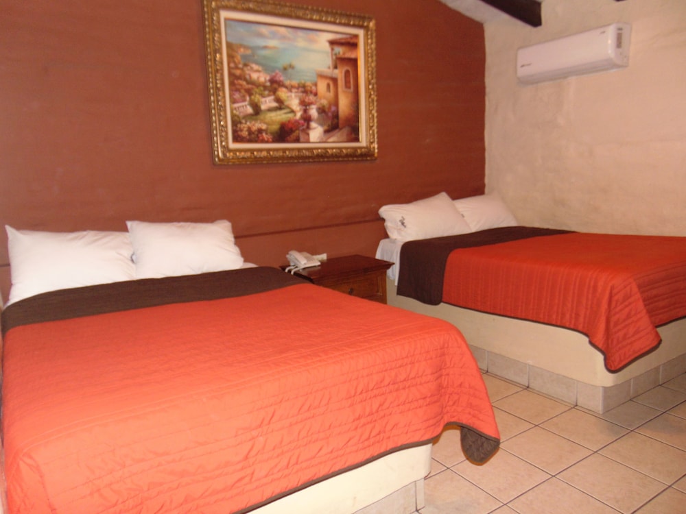 Junior Room, 2 Double Beds photo 1