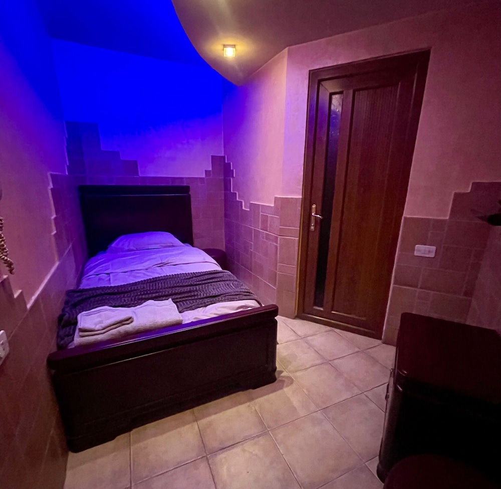 Design Single Room