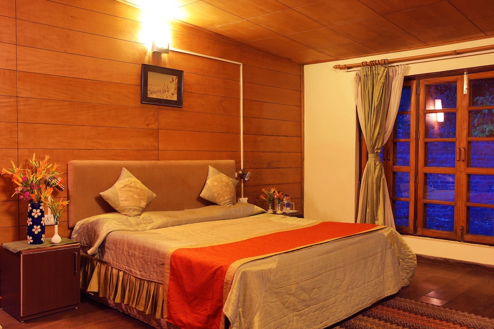 Deluxe Room (Forest Facing) - Photo 2