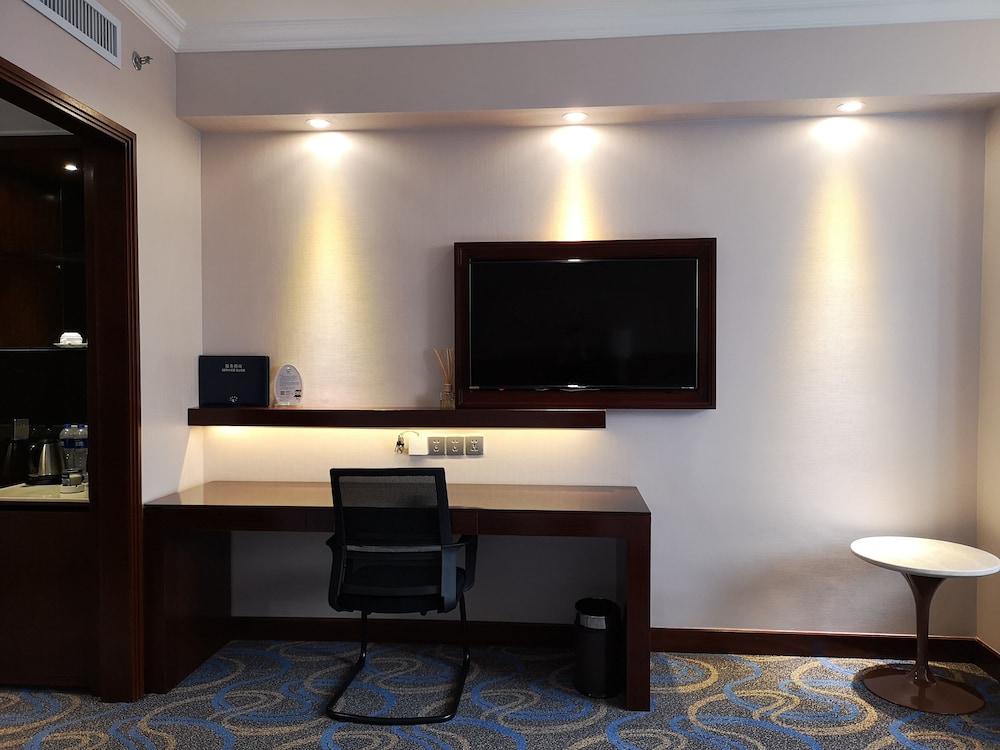 Deluxe Family Room - Photo 4
