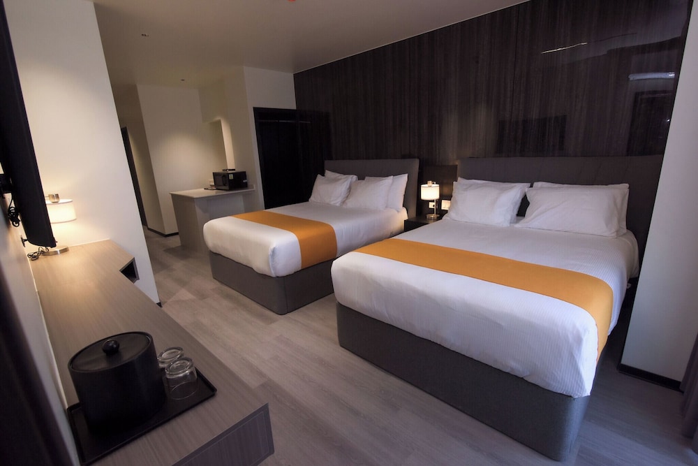 Luxury Deluxe 2 Queen Bed