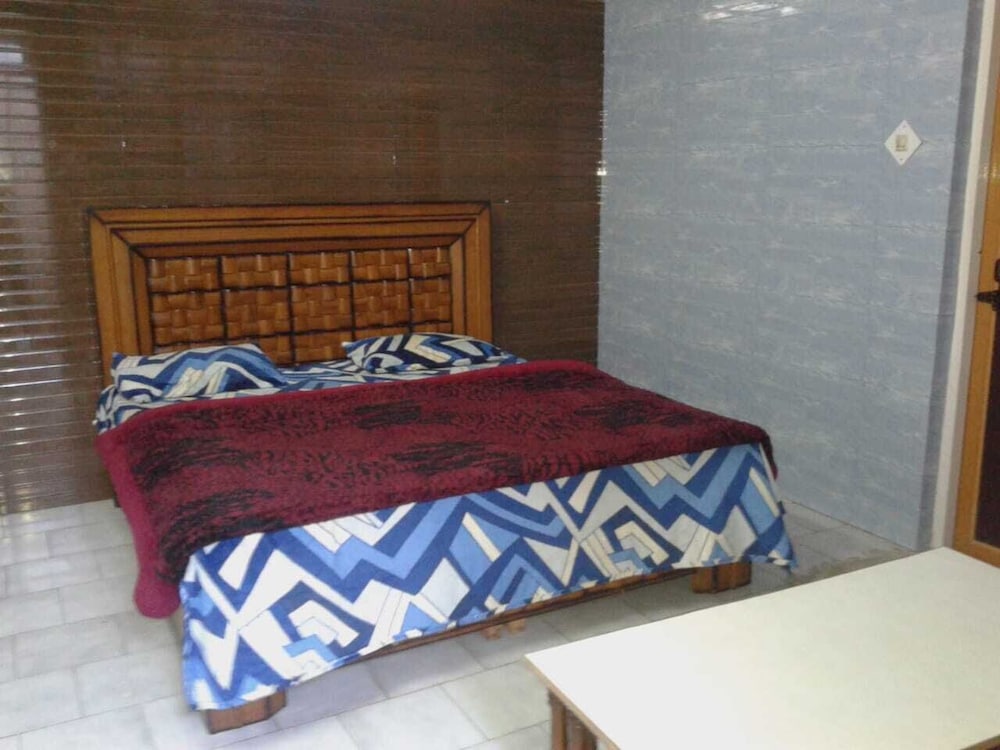 Deluxe Room (Non Ac)