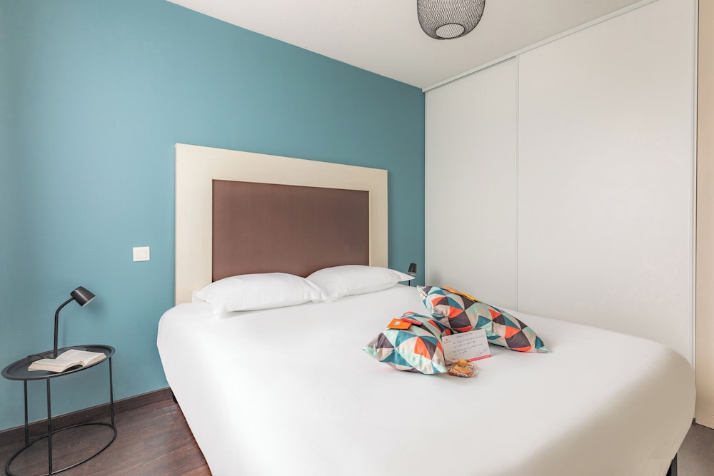 Family Apartment, 1 Bedroom - Photo 2
