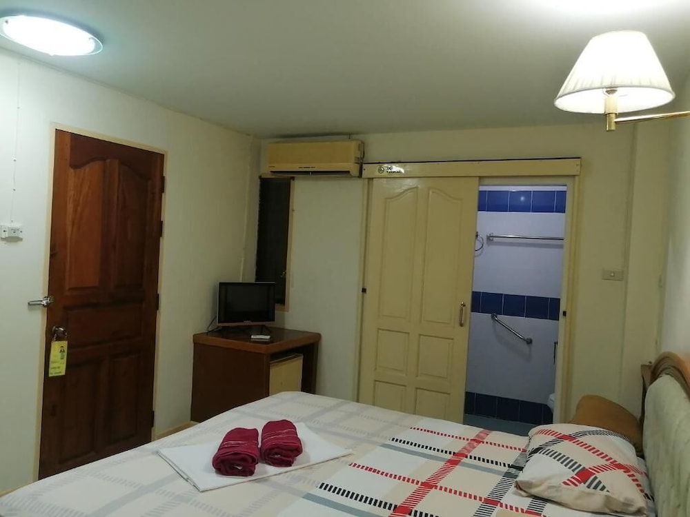 Economy Double Room photo 3