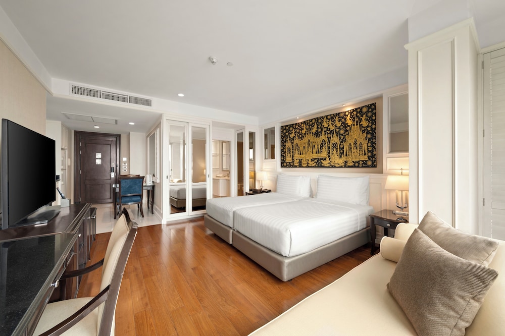Grand Deluxe