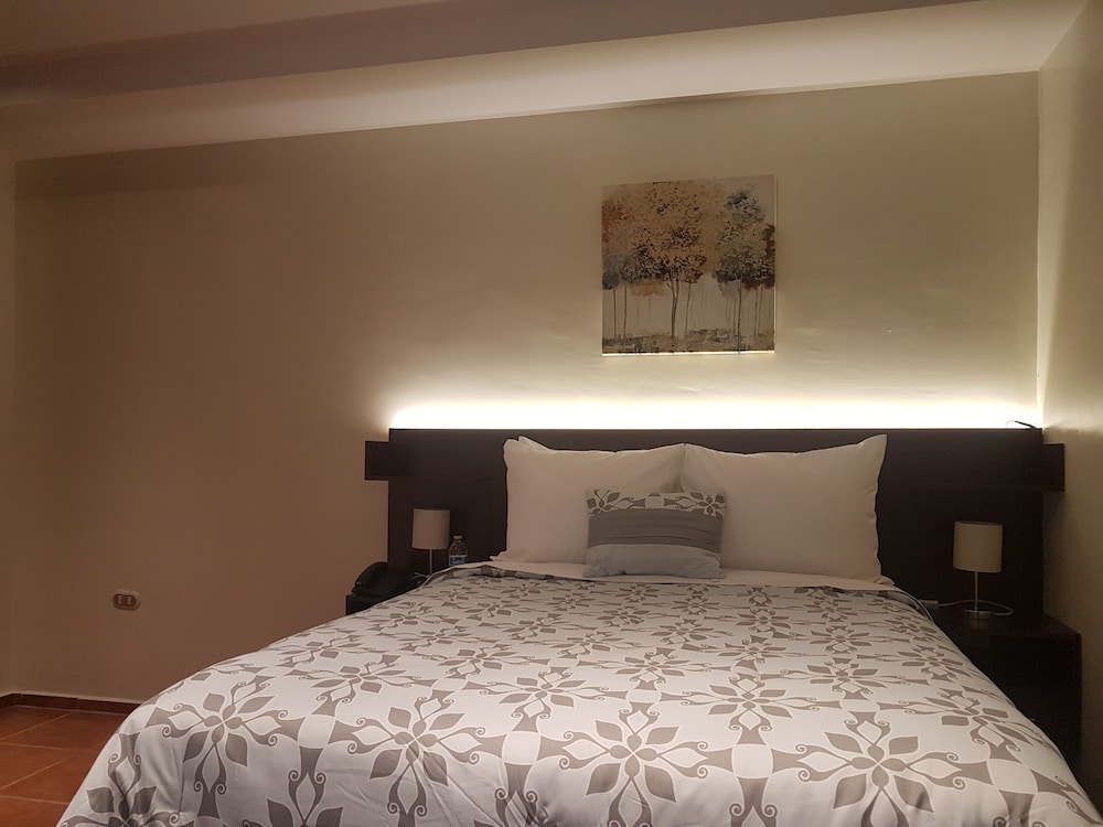 Single Room, Private Bathroom, Ground Floor photo 2