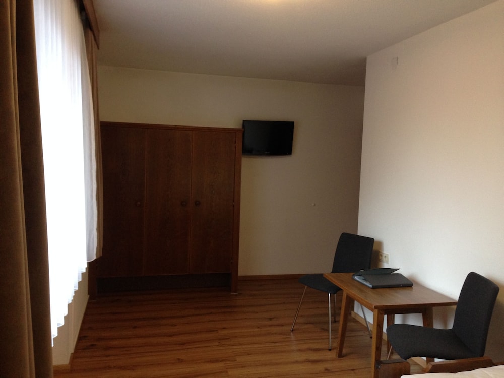 Single Room photo 3