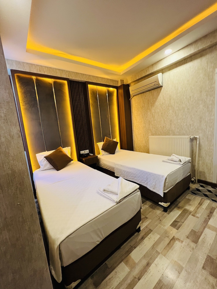 Standard Twin Room photo 1