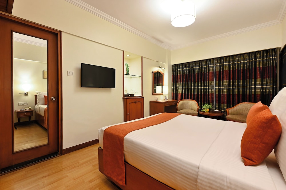 Superior Room + Buffet Breakfast + 20% on Food and Soft beverages + Wi-Fi - Photo 3