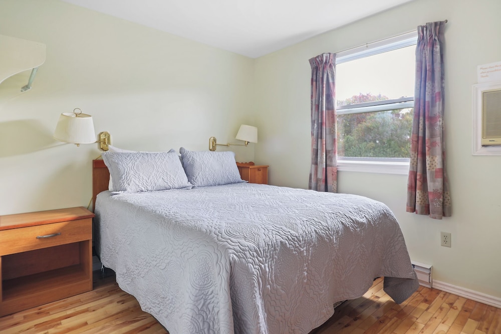 Deluxe Cottage, 2 Bedrooms photo 2