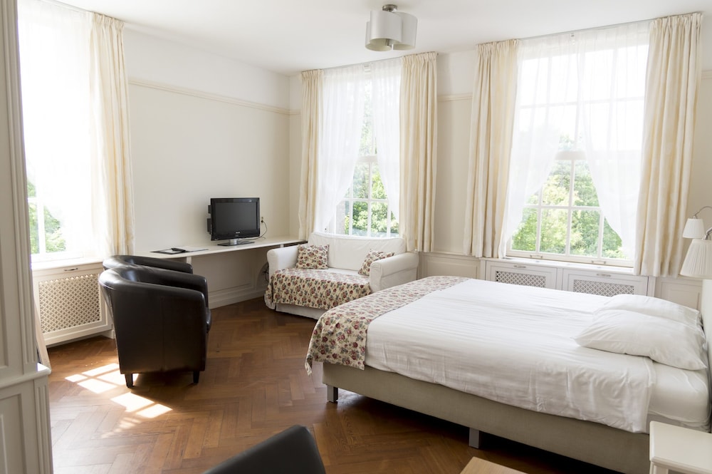 Royal Room