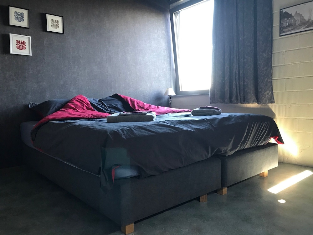 Comfort Room, 2 Bedrooms photo 2