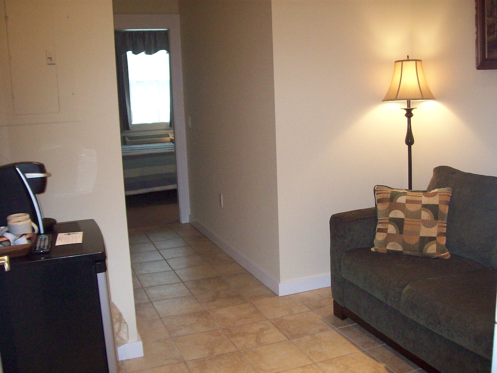 Junior Suite, 1 Queen Bed, Non Smoking photo 1